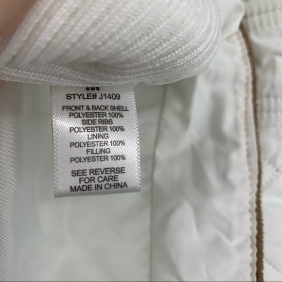 Active USA White & Tan Quilted Puff Vest - Size Medium - Picture 4 of 4